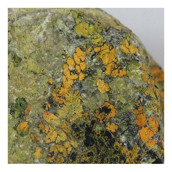 Uraninite With Gummite