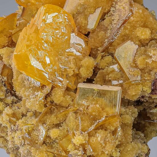 Wulfenite