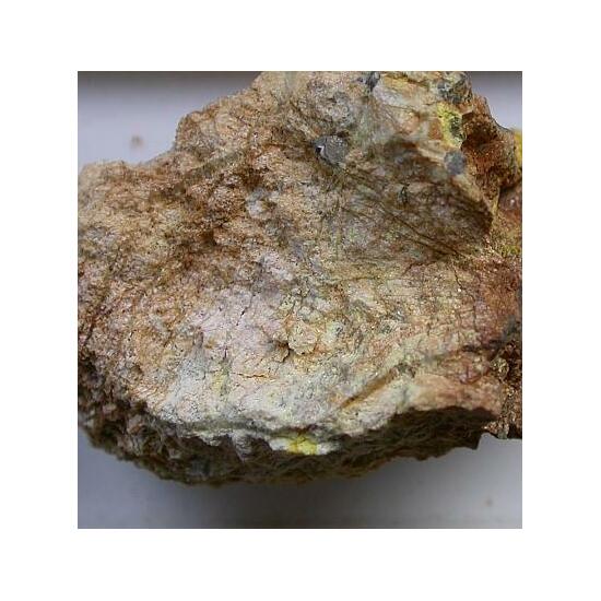 Phuralumite