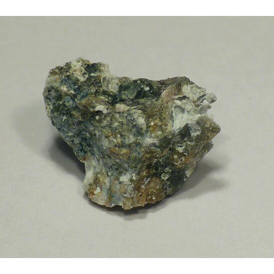 Calcinaksite