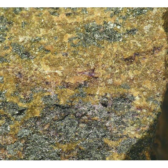 Baotite