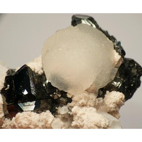 Sphalerite Manganoan Calcite & Quartz