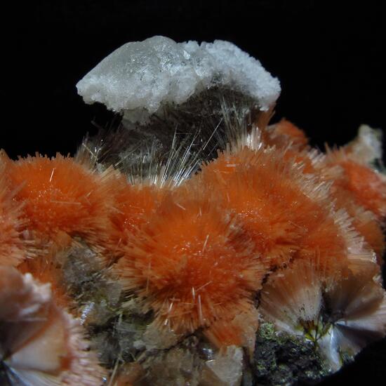 Mesolite On Heulandite  With Calcite