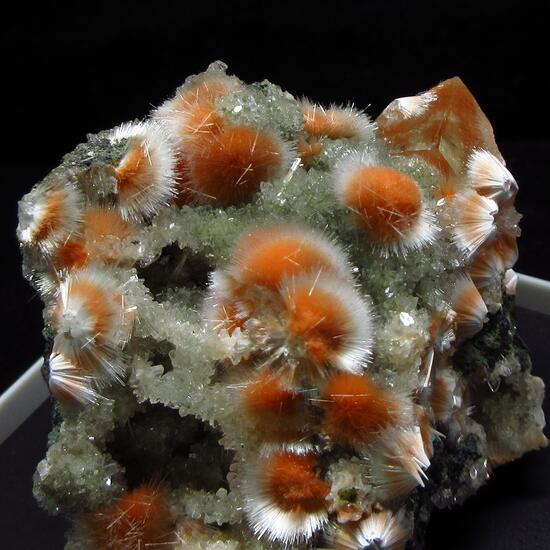 Mesolite On Heulandite  With Calcite