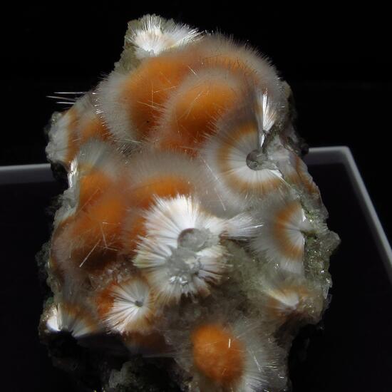 Mesolite On Heulandite 