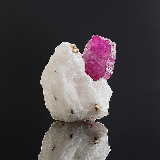 E Rocks Mineral Auctions Ruby On Marble