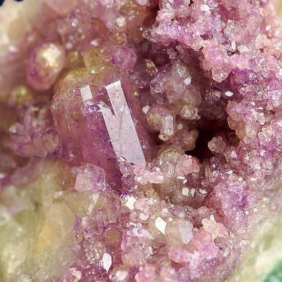 Manganoan Vesuvianite Chrome-Vesuvianite & Chromian Grossular