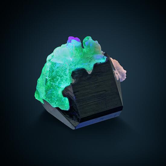 Opal Var Hyalite & Schorl