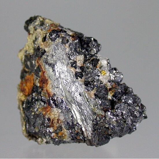 Bismuthinite & Magnetite