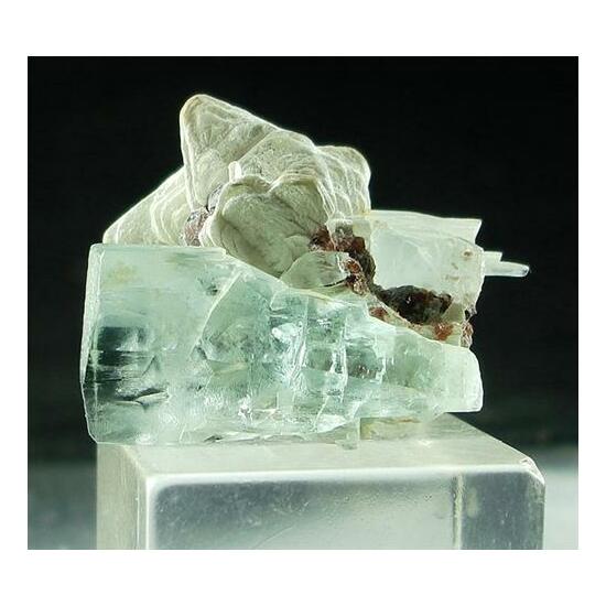 Aquamarine With Spessartine & Muscovite