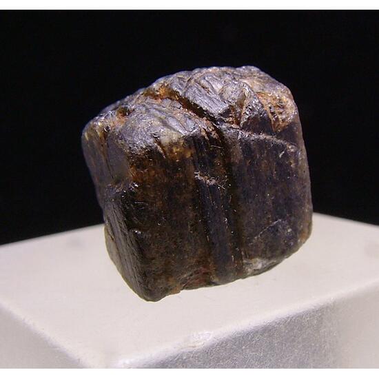 Baotite