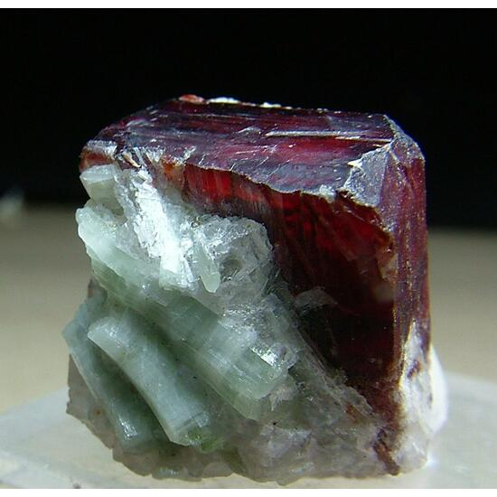 Tantalite-(Mn) With Elbaite