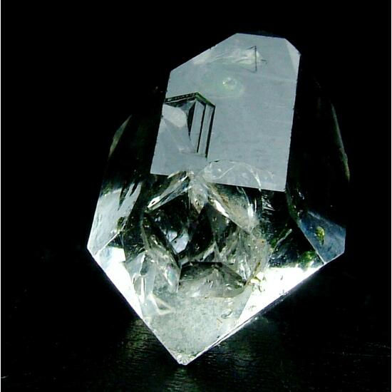 Quartz With Hydrocarbon