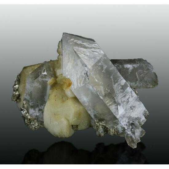 Siderite On Quartz