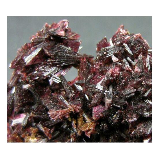 Erythrite