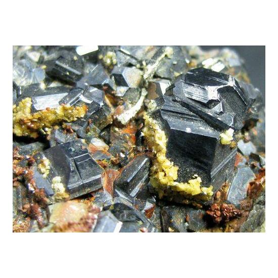Sphalerite With Pyrrhotite Pyrite & Siderite