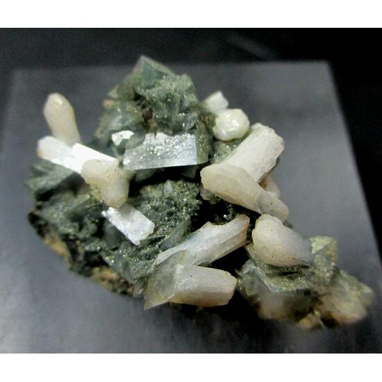 Stilbite-Ca Adularia & Chlorite