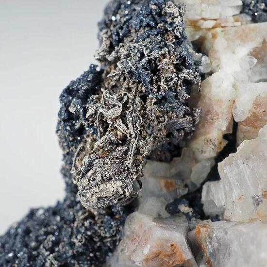 Native Silver & Acanthite