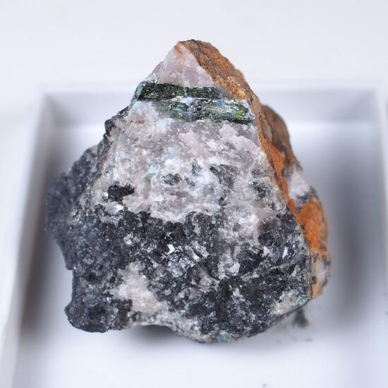 Chloroxiphite