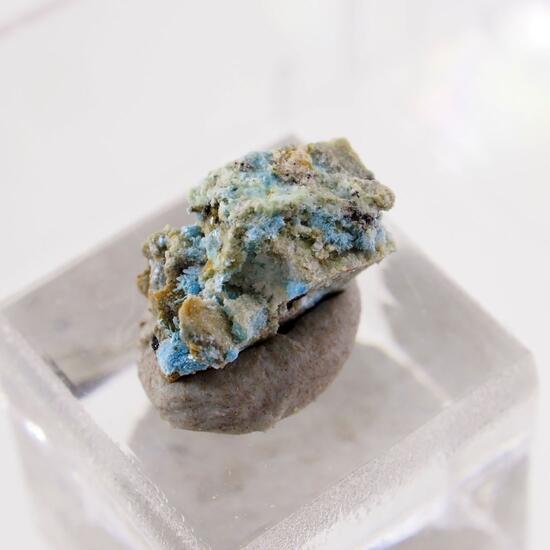 Paratooite-(La)