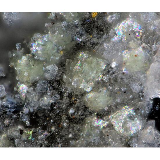 Natrouranospinite