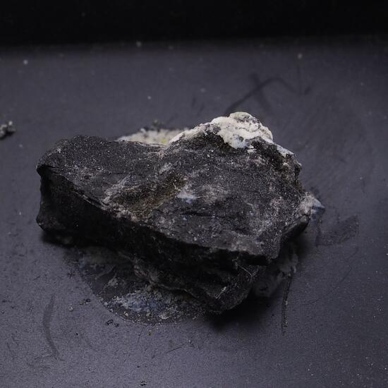 Hanauerite In Hörnesite