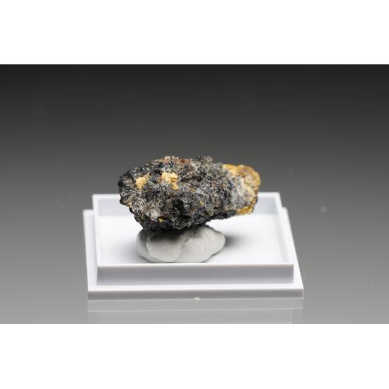 Thorogummite