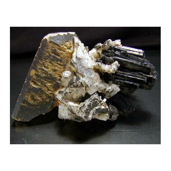 Fluor-schorl Microcline & Albite