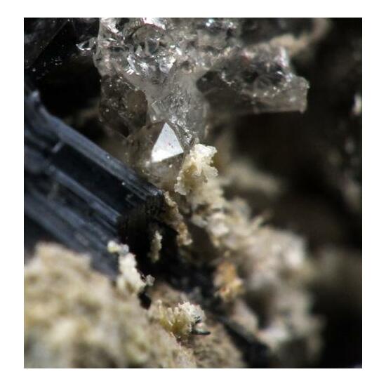 Bavenite On Molybdenite & Quartz