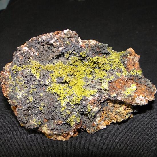 Mottramite & Wulfenite