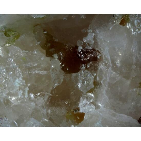Hundholmenite-(Y)