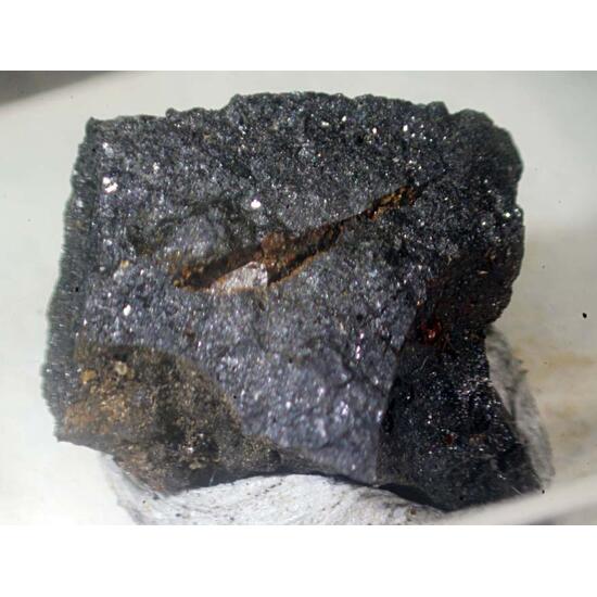 Nitrobarite