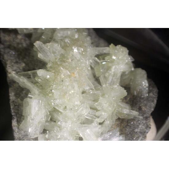 Paravauxite