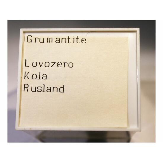 Grumantite