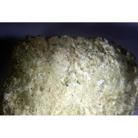 Rhabdophane-(La)