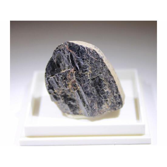 Magnesio-hastingsite