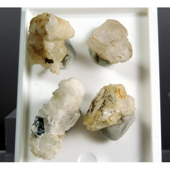 Beryllonite