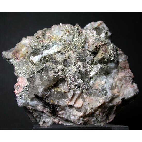 Kainosite-(Y) & Laumontite