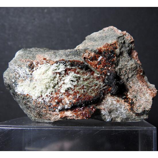 Hessonite Diopside & Clinochlore