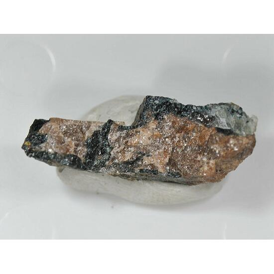 Qingheiite & Beusite
