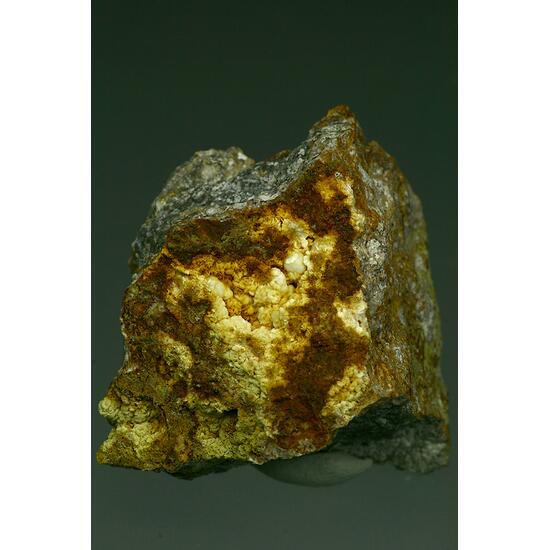 Ferrierite-Mg