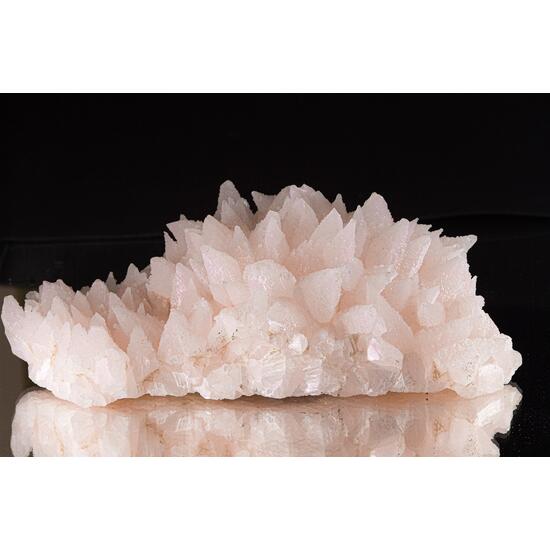 Manganoan Calcite