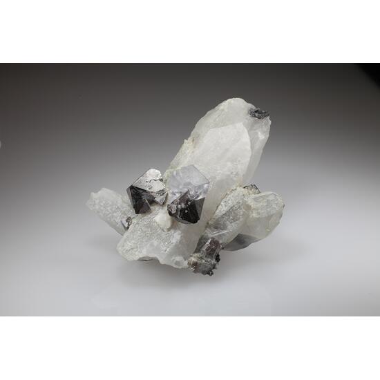 Scheelite Quartz & Fluorite