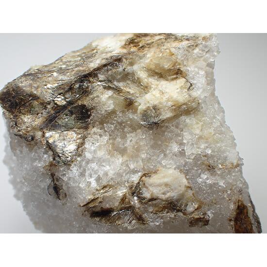 Tienshanite & Kupletskite-(Cs)