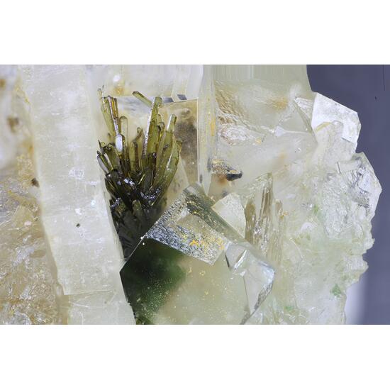 Olivenite & Fluorite