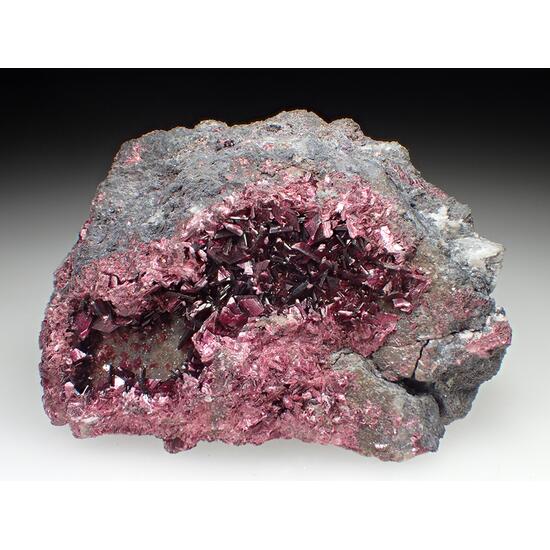 Erythrite