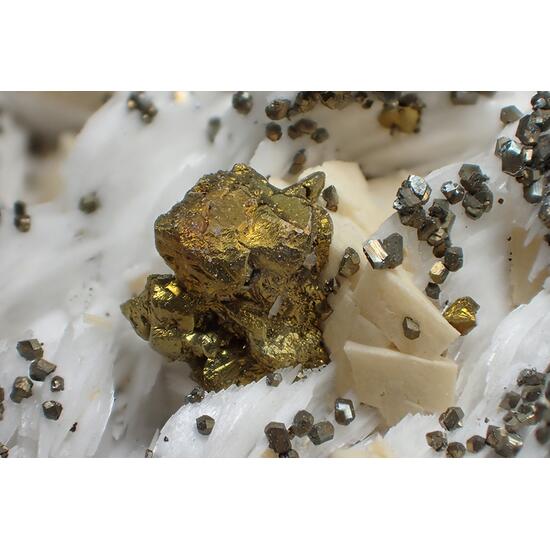 Baryte Chalcopyrite & Dolomite