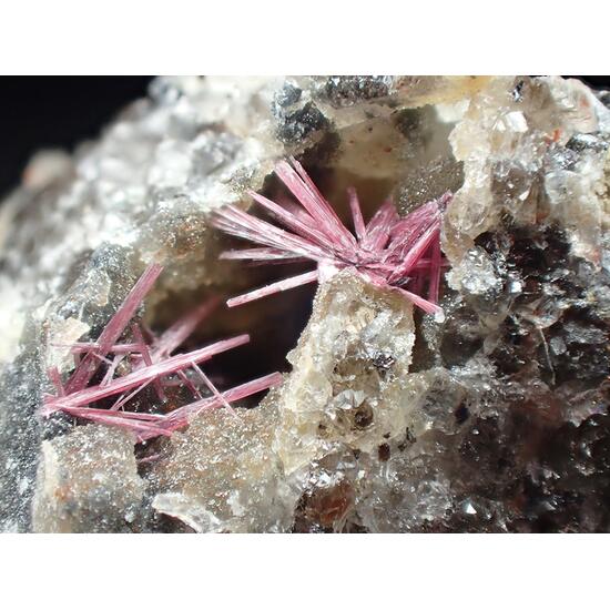 Erythrite