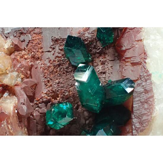 Dioptase & Quartz