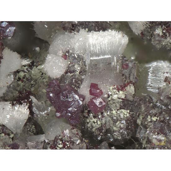 Lukrahnite & Cuprite & Mimetite